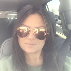 Meet your Posher, Tiffany